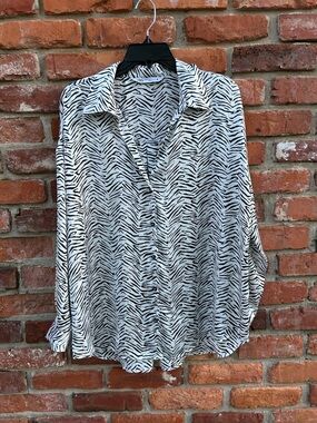 Zara Size XL Zebra-Print Button-Up Shirt White/Black Silky Collar Long Sleeve